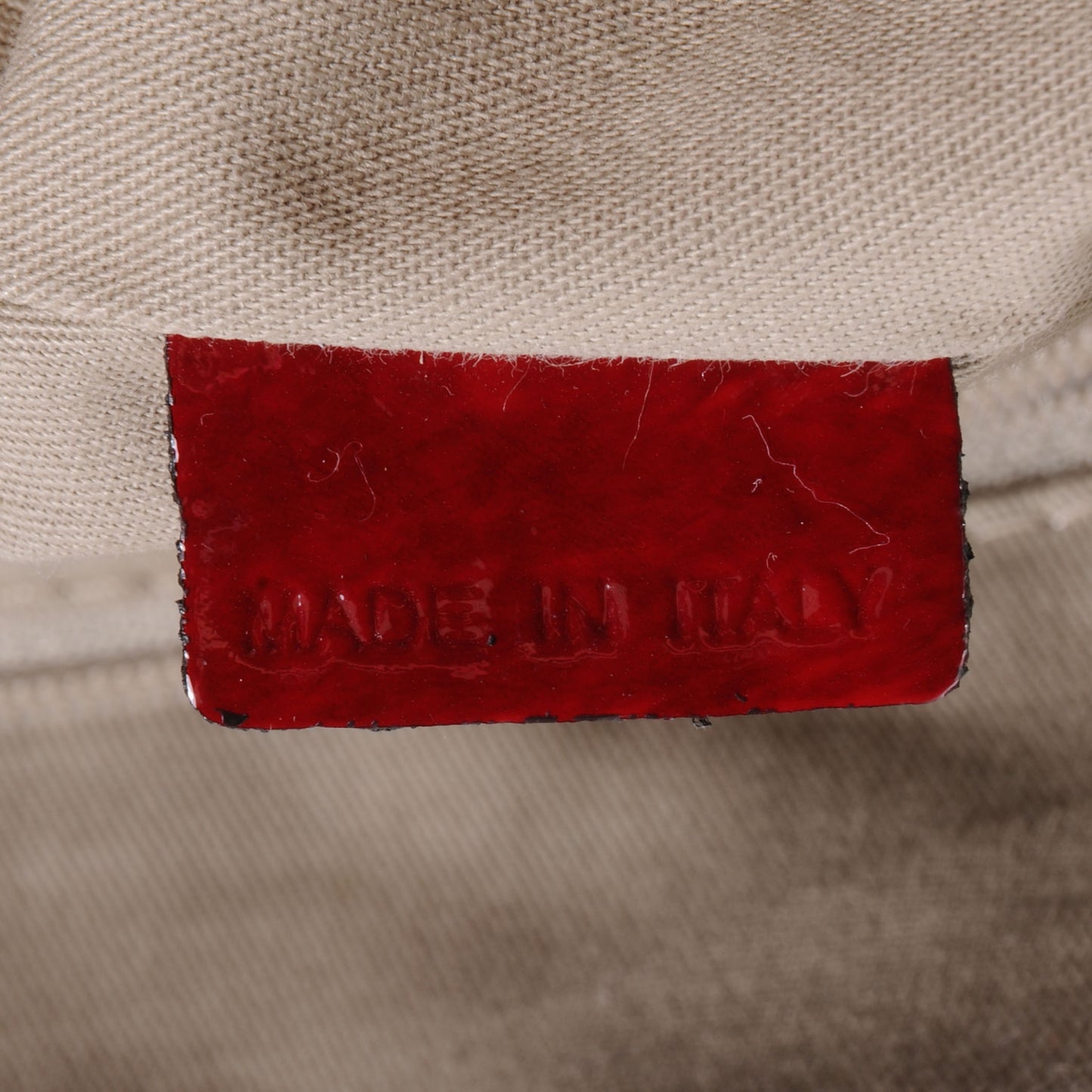 Crinkled Patent Medium Nightingale Red