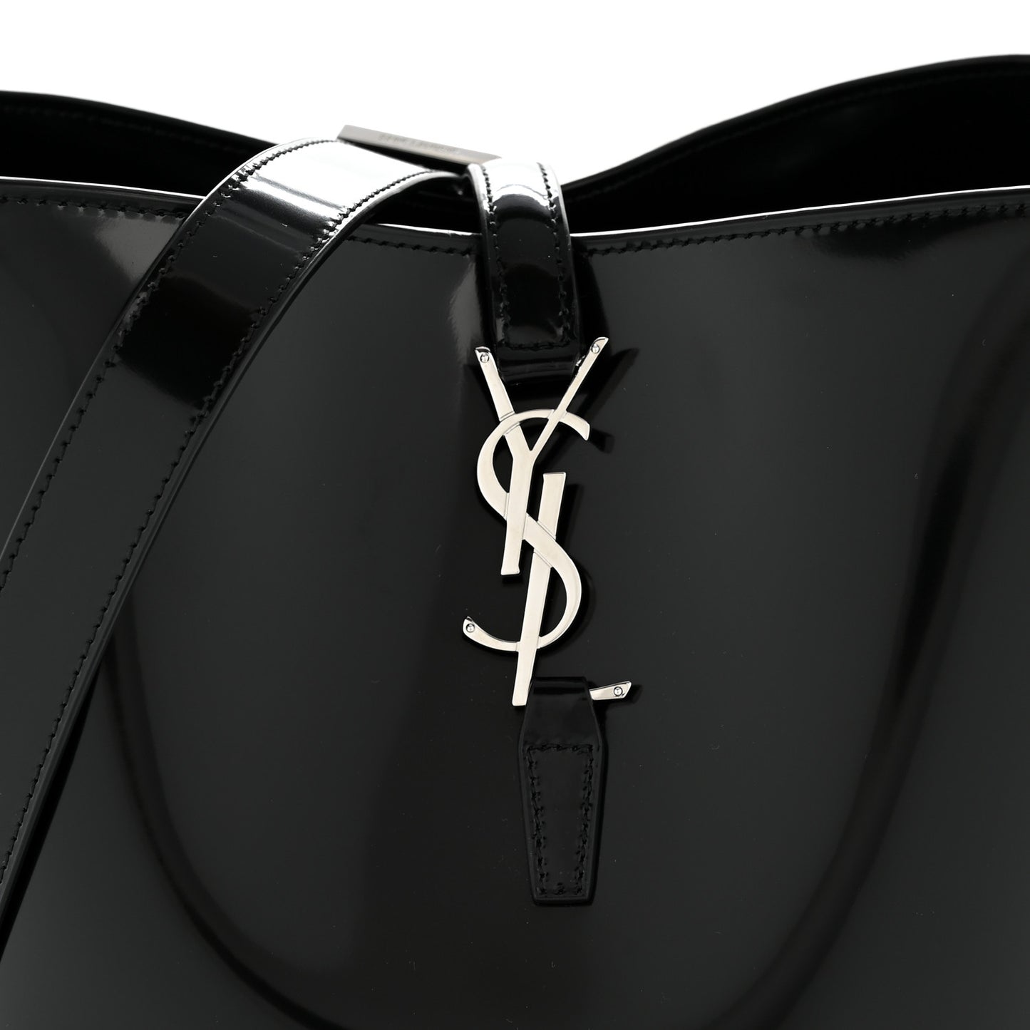 Patent Calfskin Le 37 Bucket Bag Black
