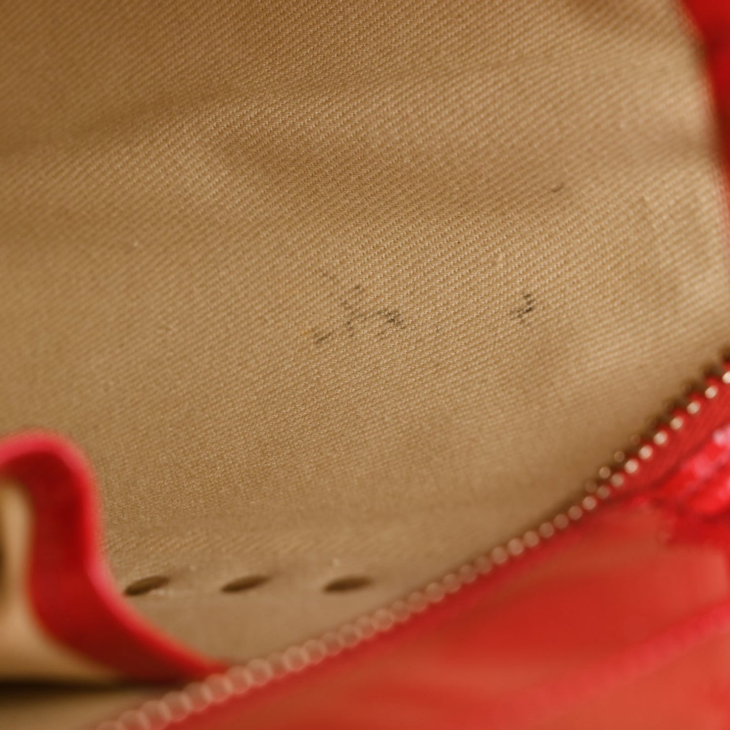 Patent Monochrome Rockstud Double Handle Tote Rosso Valentino