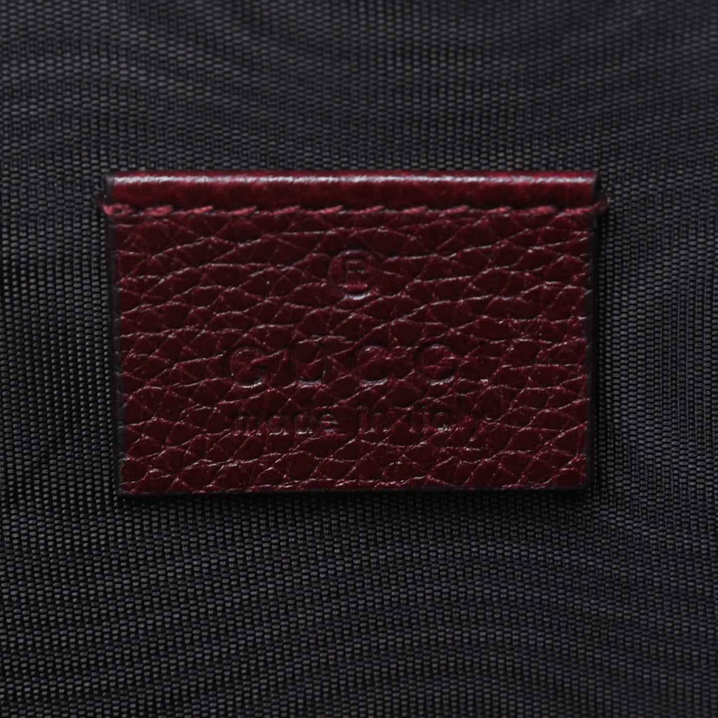 Grainy Calfskin Zumi Zip Pouch Vintage Bordeaux
