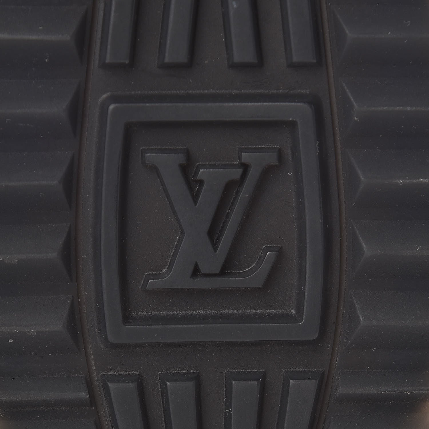 Louis Vuitton Suede Monogram Run Away Sneakers 40 Black 6 of 8