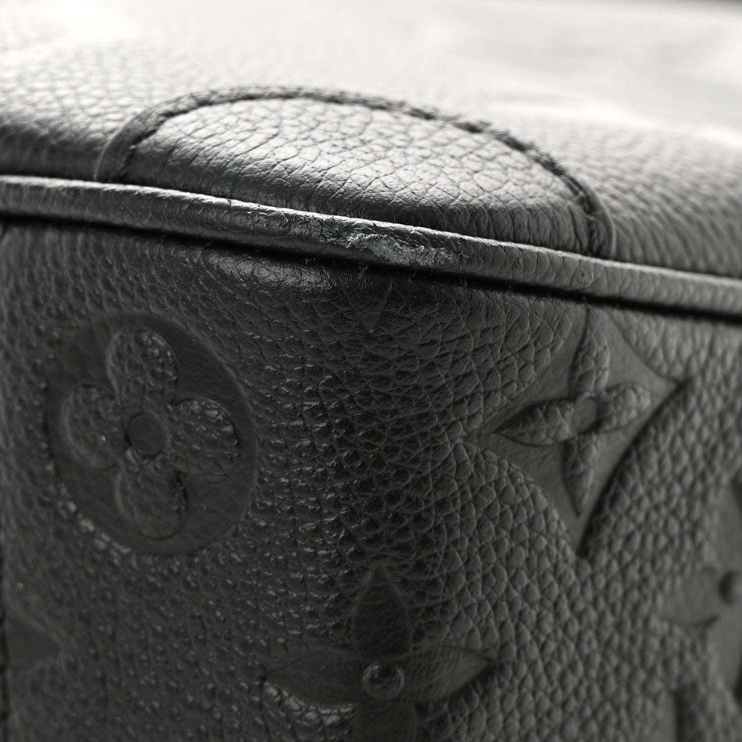 Louis Vuitton Empreinte Monogram Giant Trianon MM Black 11 of 11