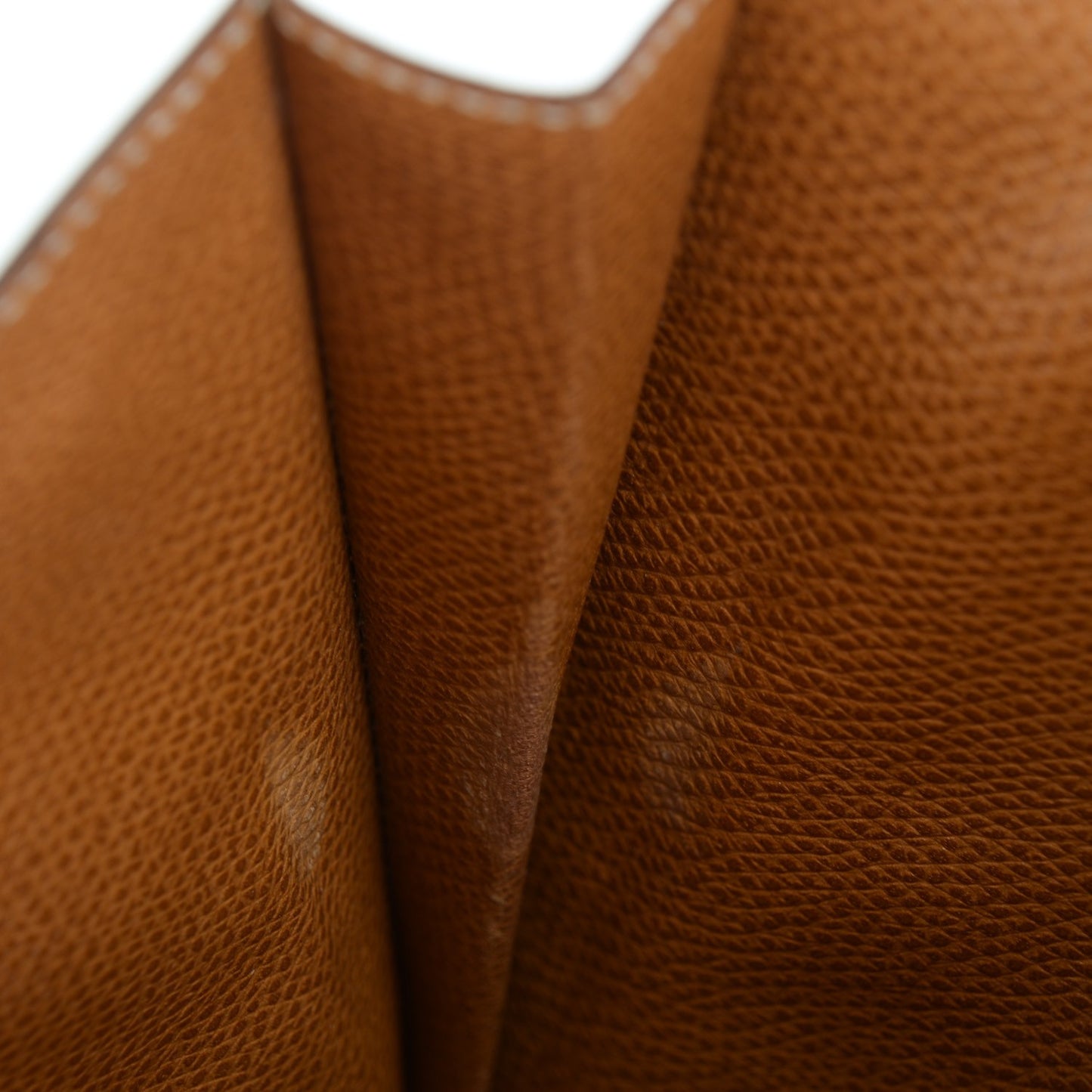 Courchevel Rio Clutch Gold