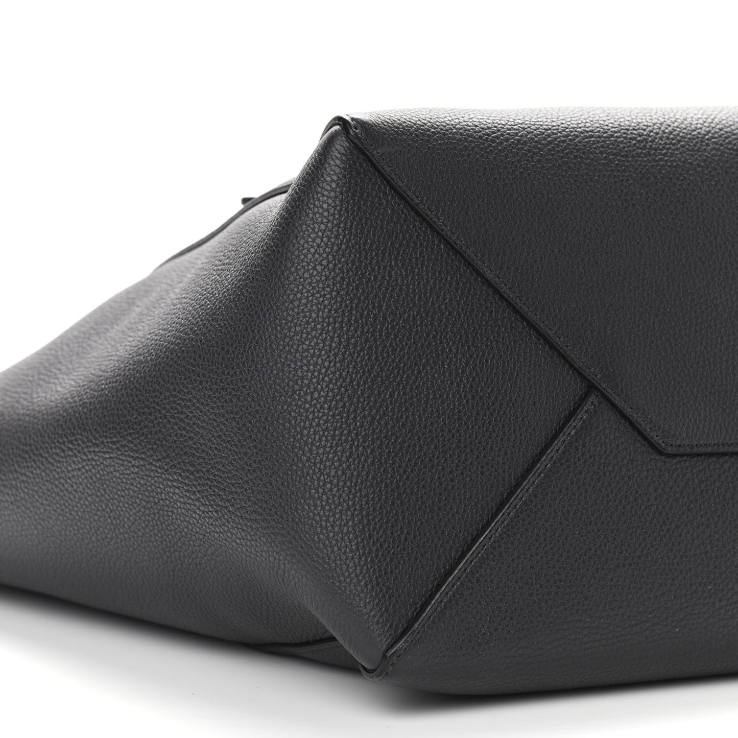 Soft Grained Calfskin Small Belt Cabas Phantom Liquorice