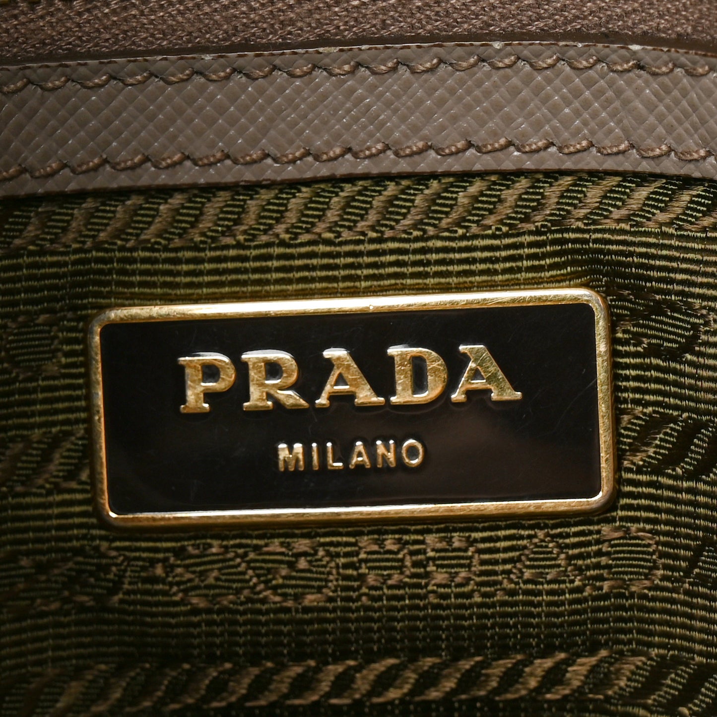 Saffiano Lux Small Tote Argilla