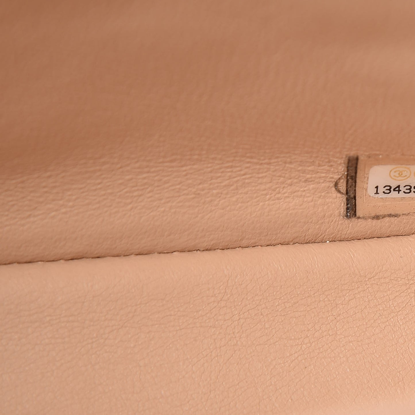 Caviar Quilted Jumbo Single Flap Beige Clair