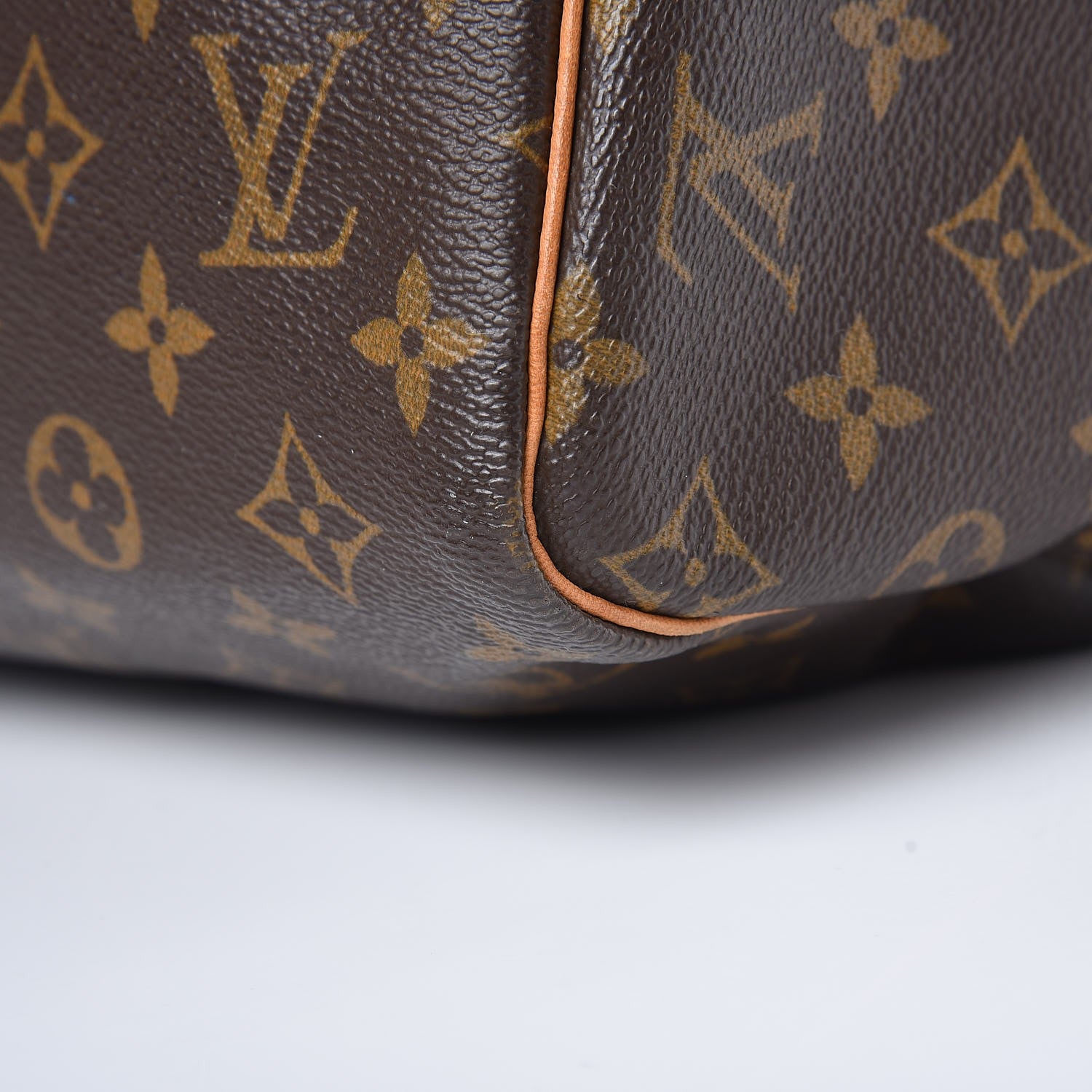 Louis Vuitton Monogram Speedy 30 22 of 25