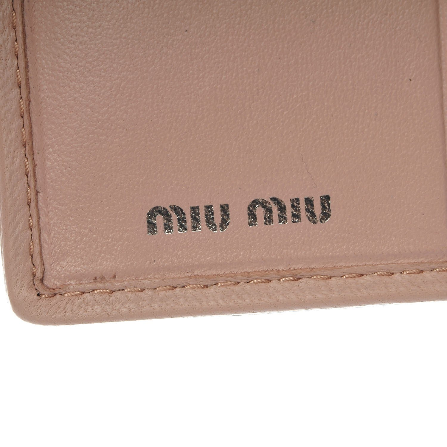 Miu Miu Nappa Matelasse Crystal Pearl Logo Compact Wallet Orchidea 6 of 8