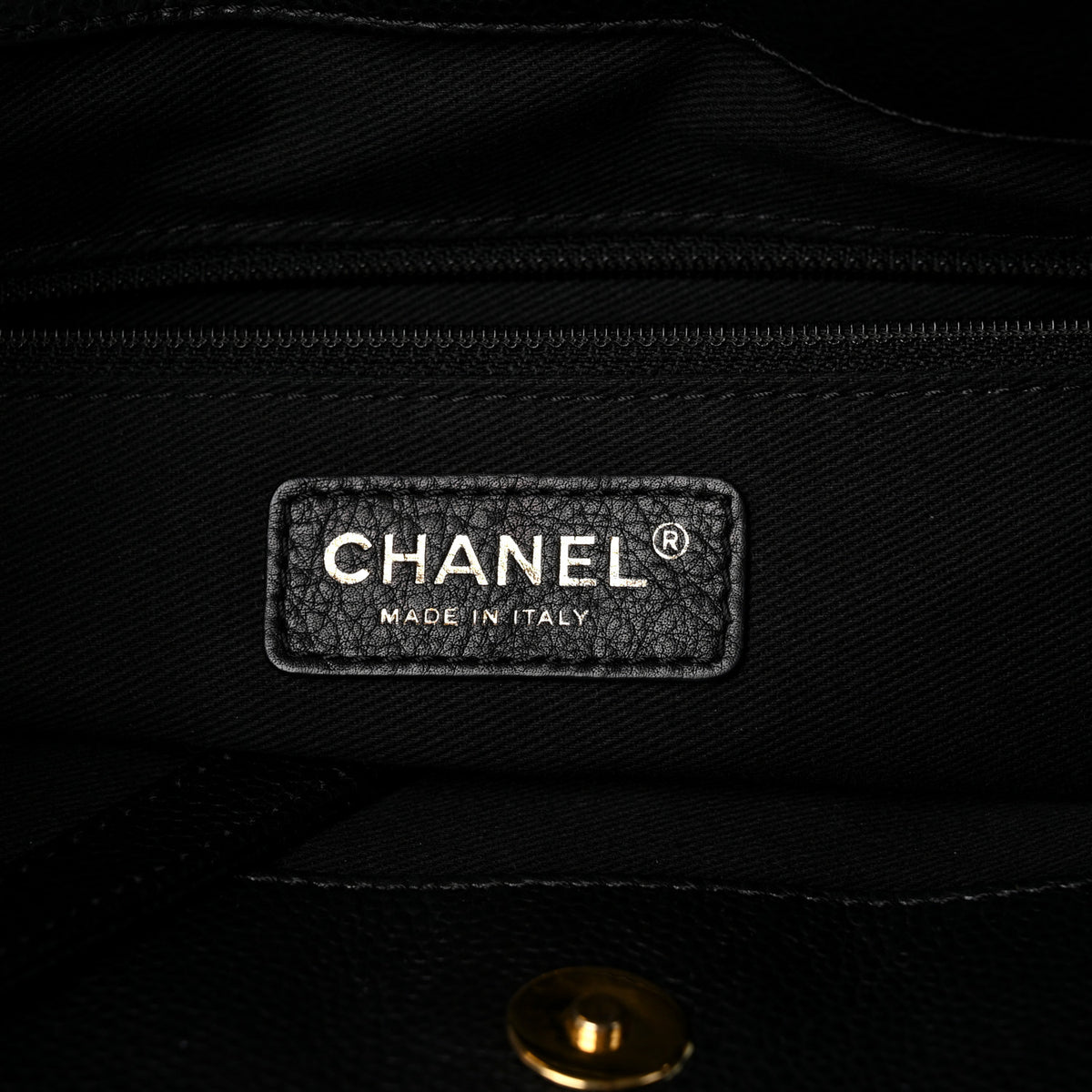 Caviar Quilted CC Timeless Soft Tote Black