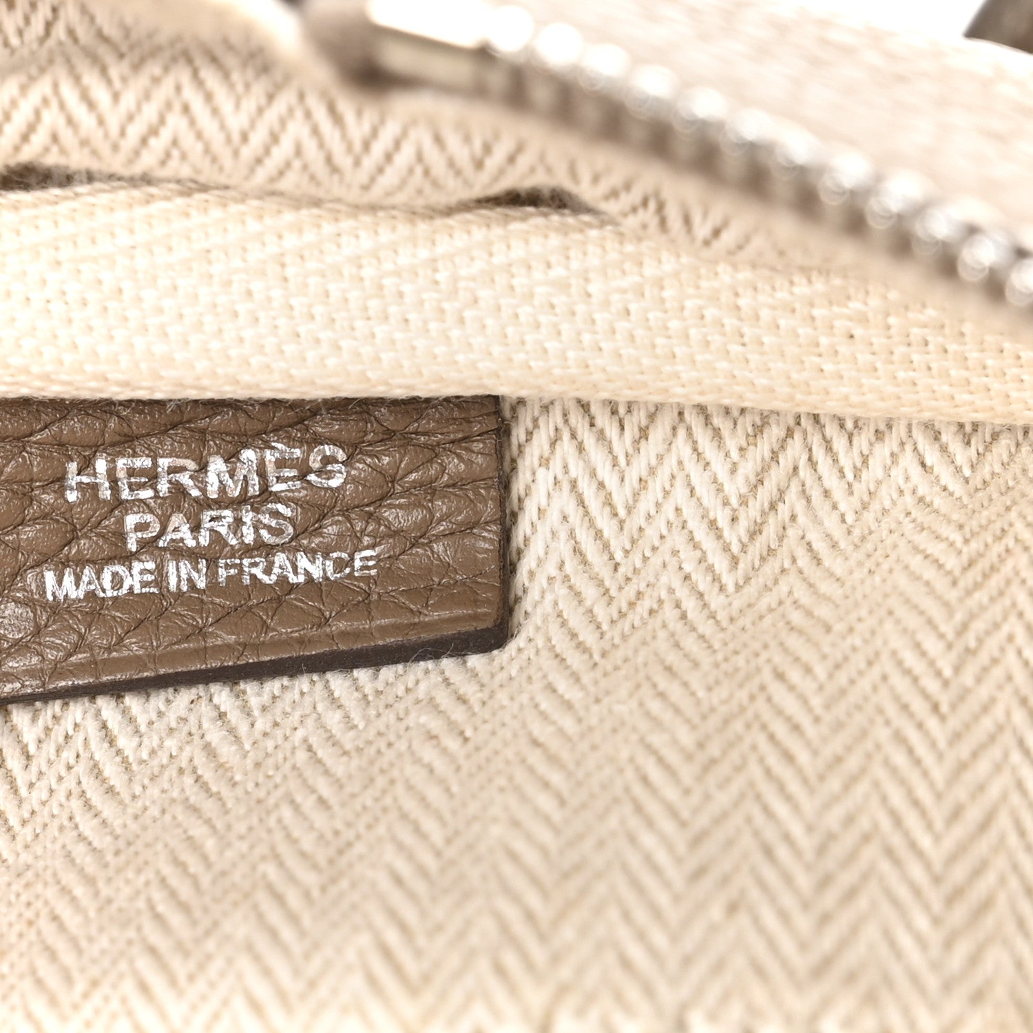 Hermes Taurillon Clemence Victoria II 35 Etoupe 5 of 9