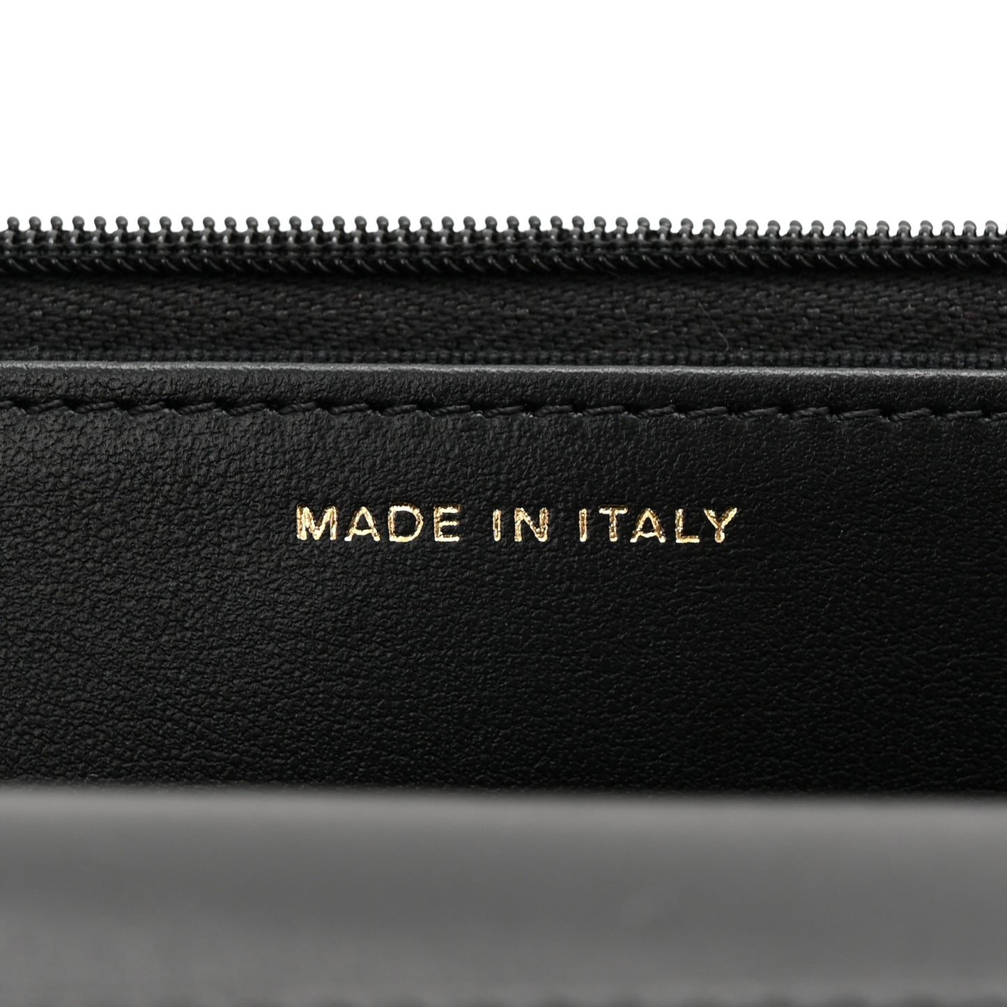 Pearly Caviar Quilted Fit For You Wallet On Chain WOC Black