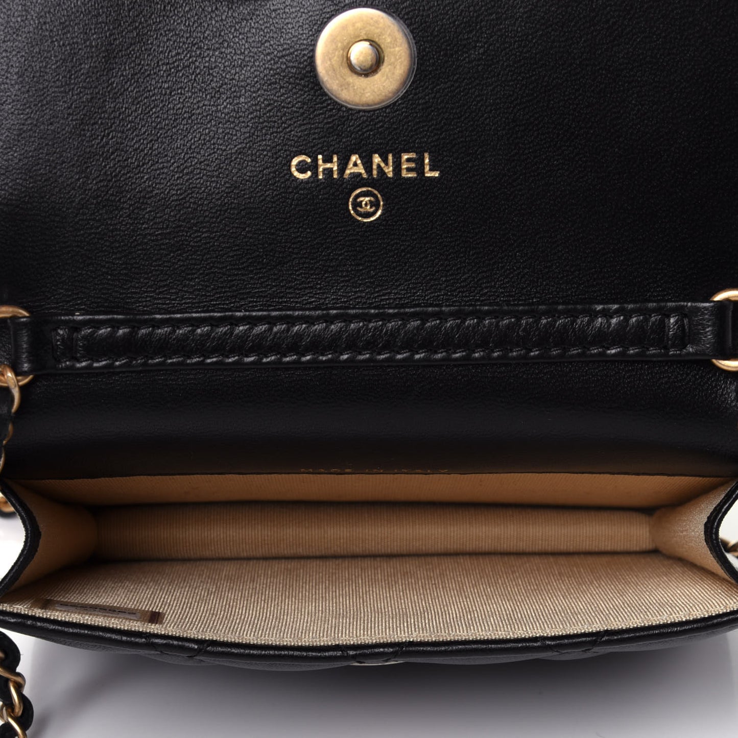 Lambskin Quilted Pearl Crush Clutch With Chain Black