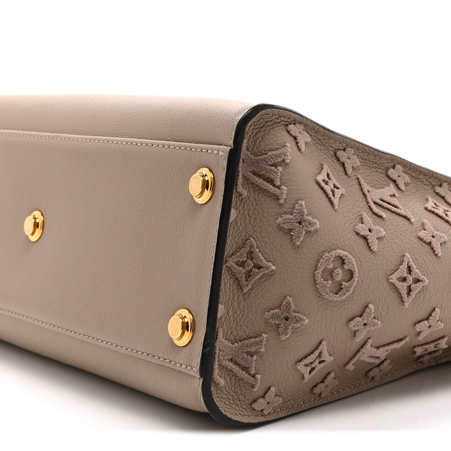 Calfskin Monogram Tufting On My Side Galet