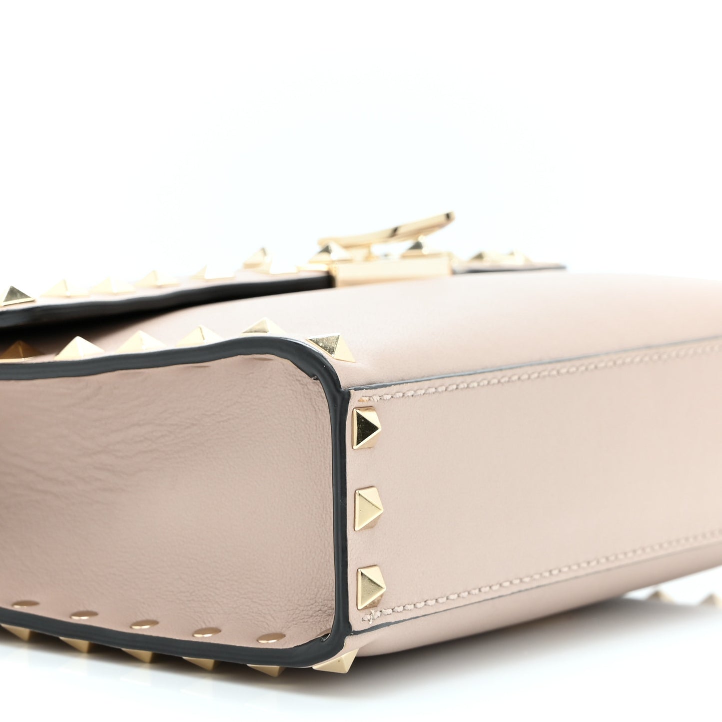Vitello Medium Rockstud Flip Lock Crossbody Bag Poudre
