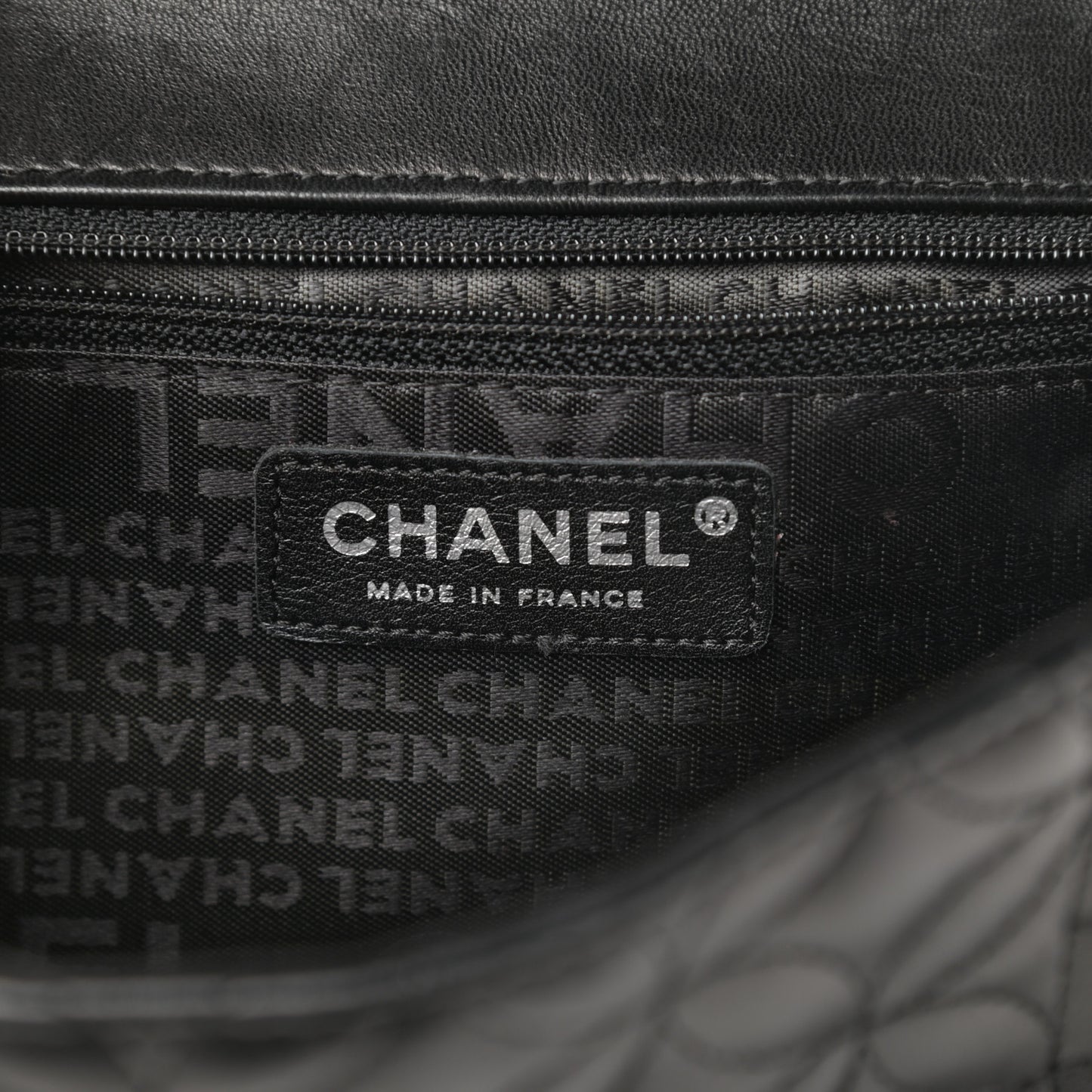 Lambskin Mini Lady Graphic Flap Black