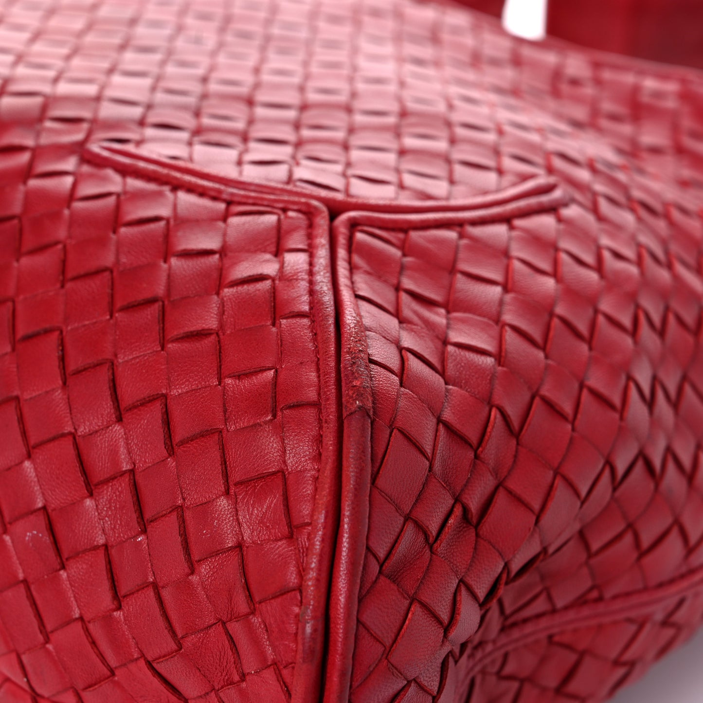 Nappa Intrecciato New Ball Hobo Carmino