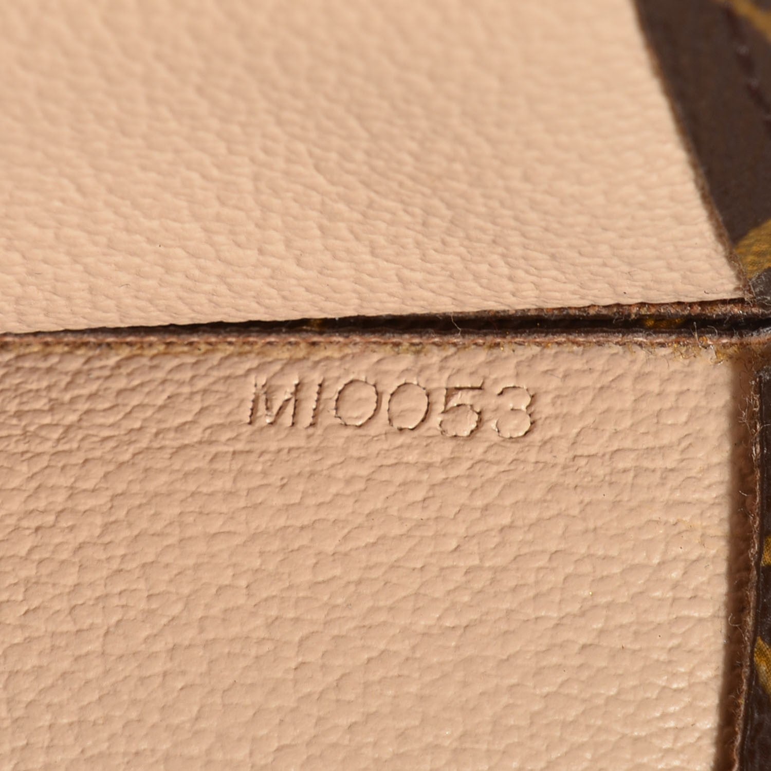 Louis Vuitton Monogram Sac Plat 7 of 7