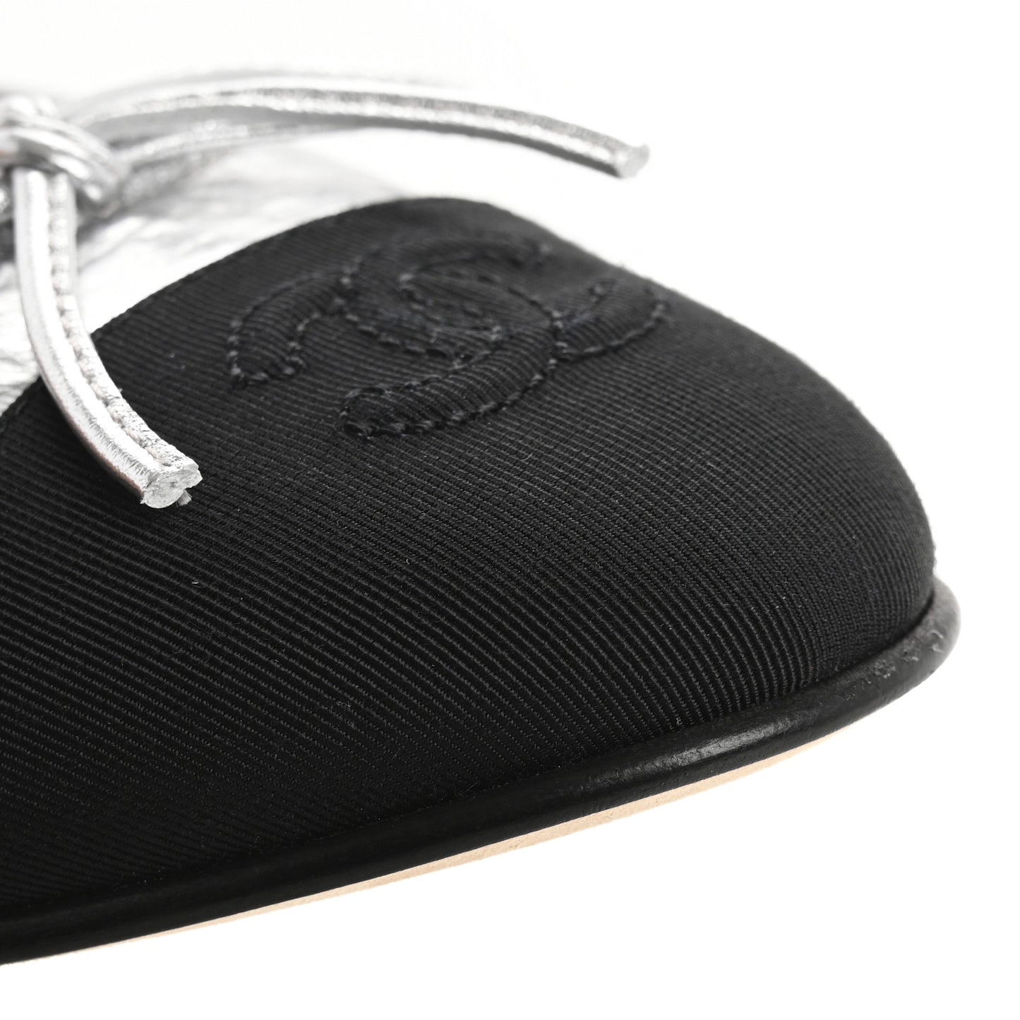 Laminated Crumpled Lambskin Grosgrain Cap Toe CC Ballerina Flats 39.5 Silver Black