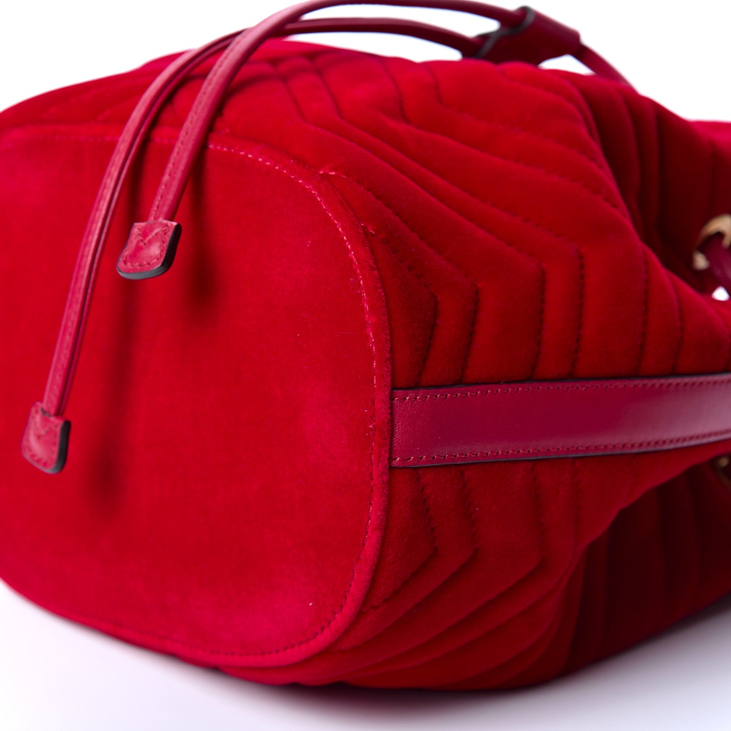 Velvet Matelasse GG Marmont Bucket Bag Hibiscus Red