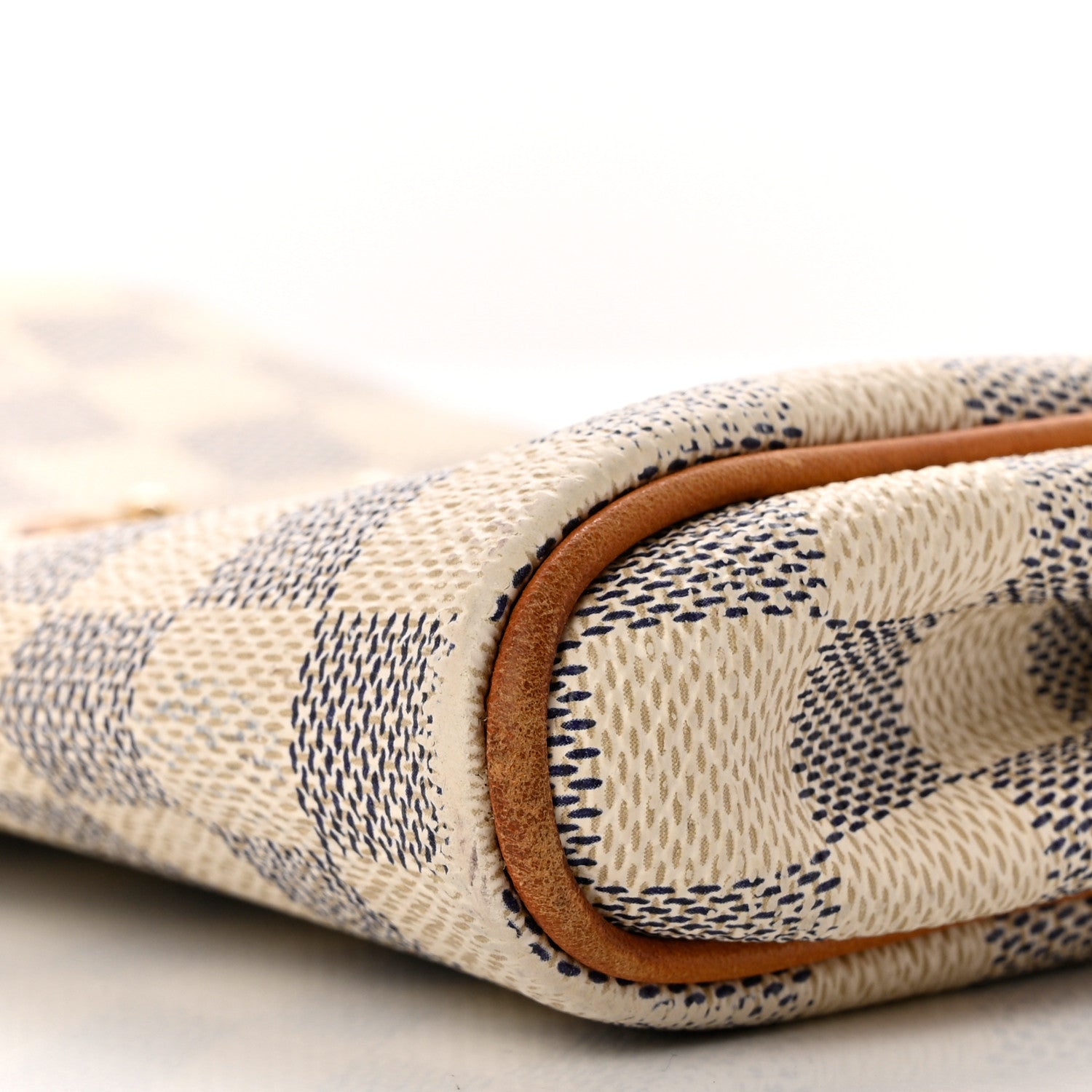 Louis Vuitton Damier Azur Eva Clutch 11 of 12