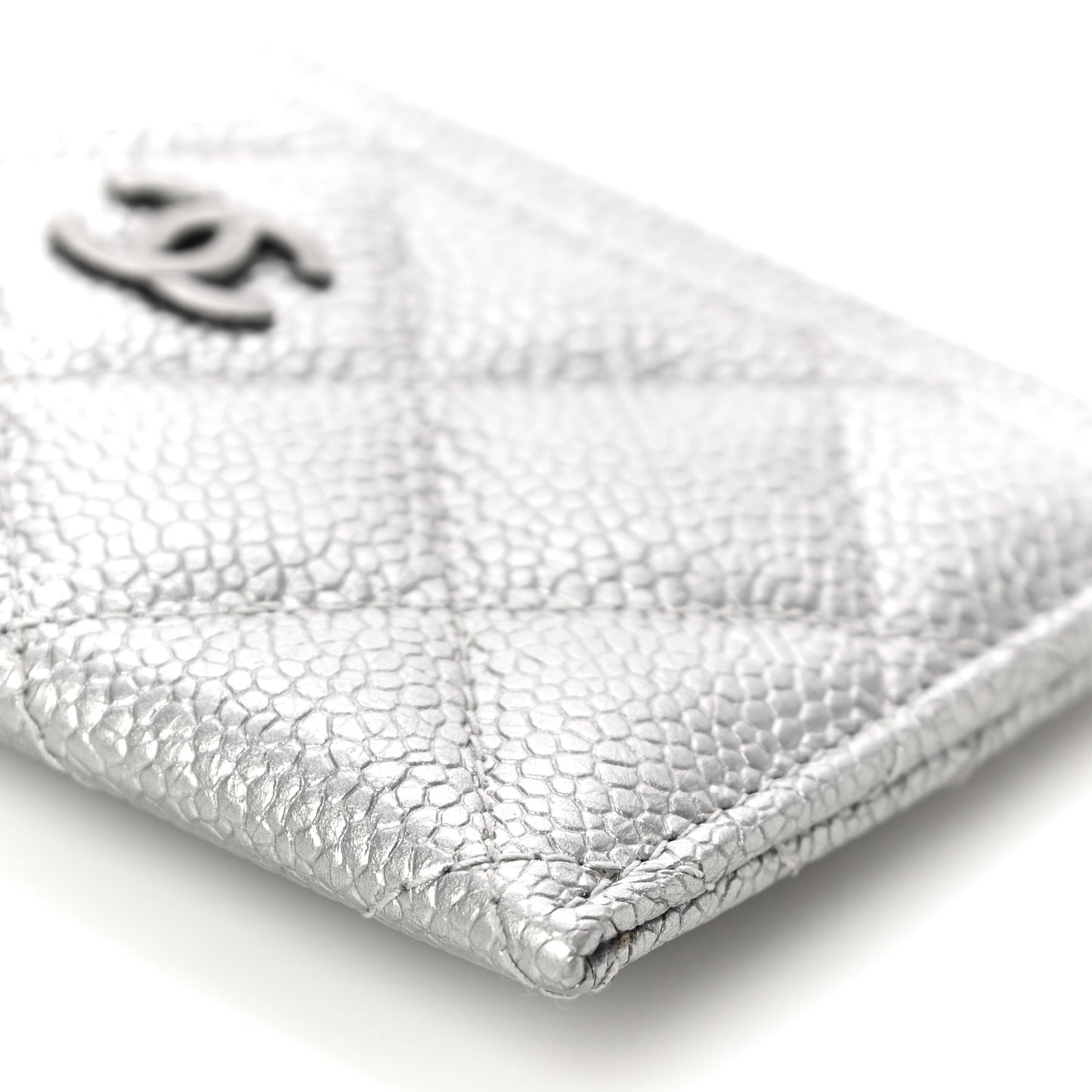 Metallic Caviar Quilted Card Holder Silver