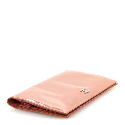 Chanel Patent CC Yen Wallet Pink 4 of 11