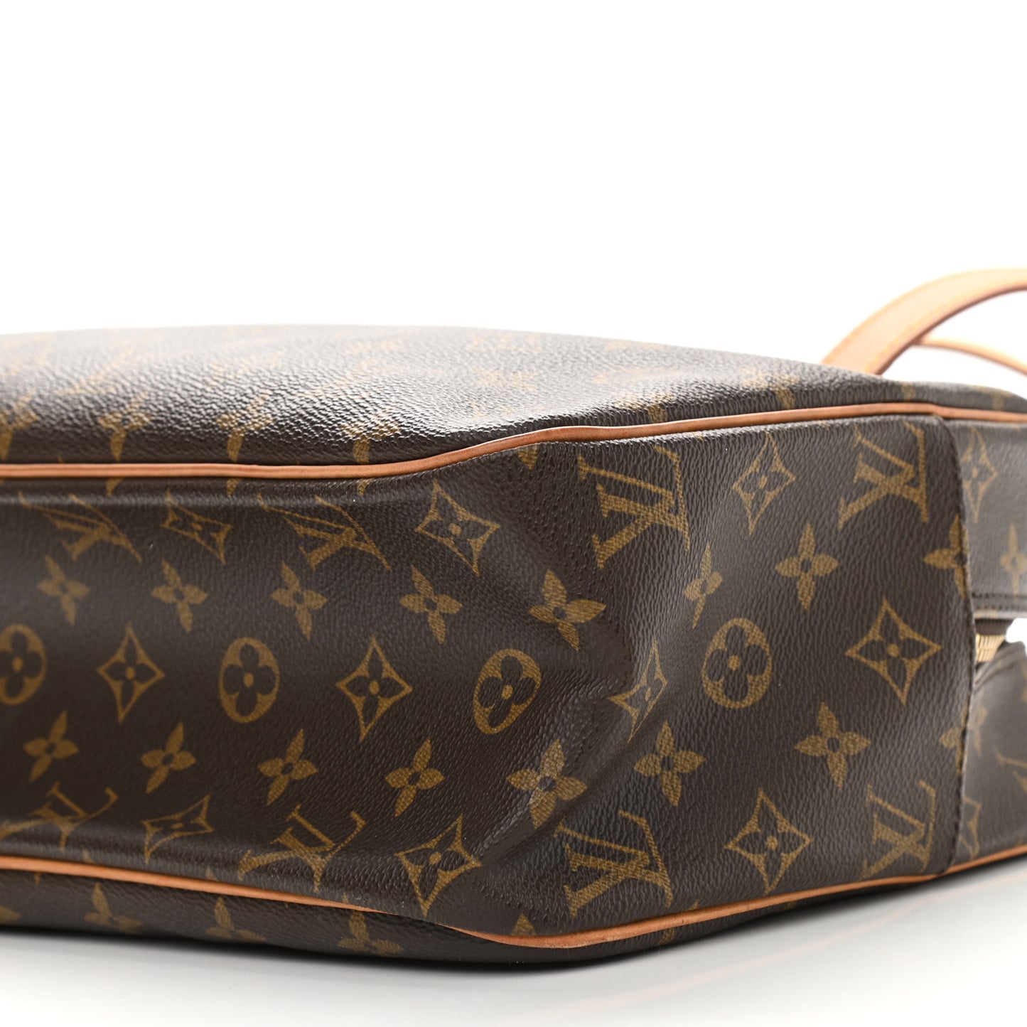 Monogram Cite GM