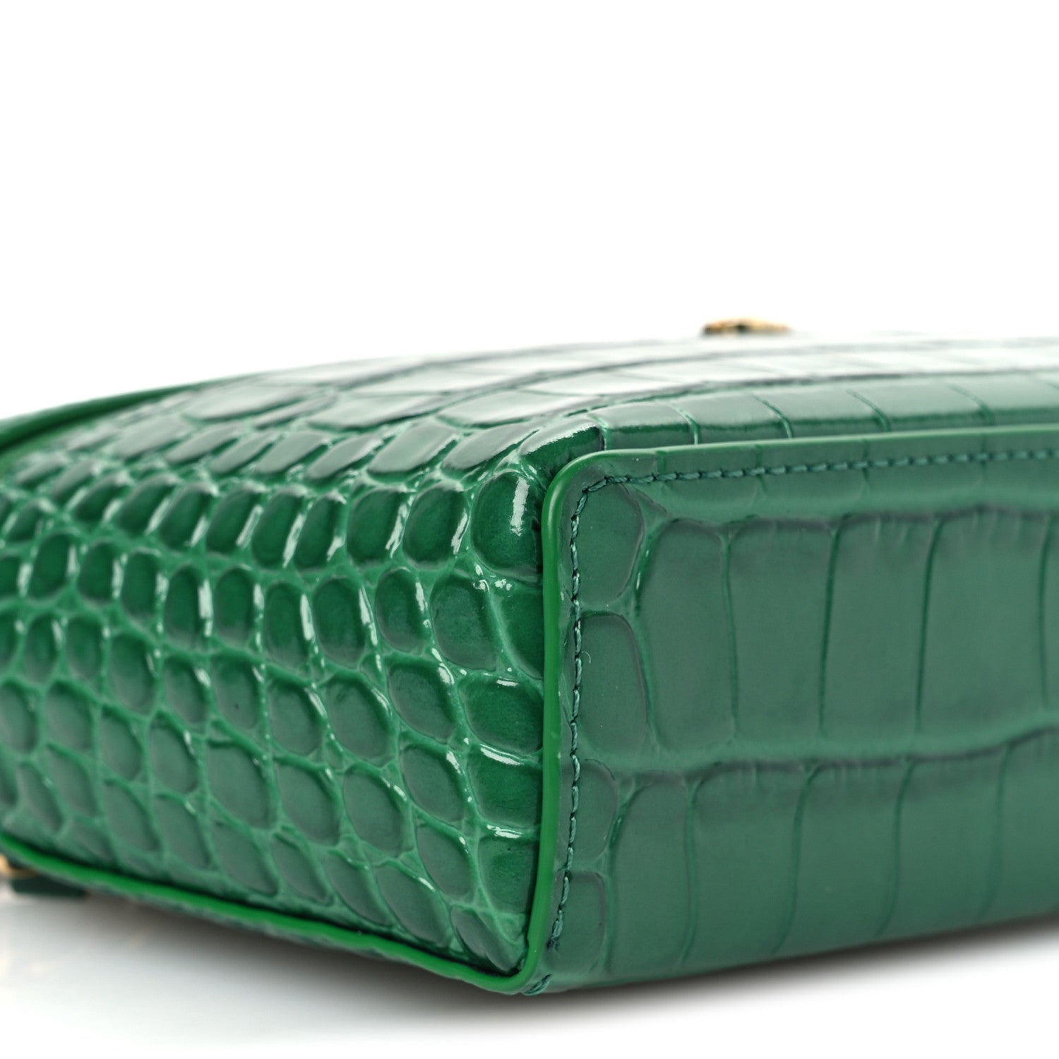 Chanel Calfskin Crocodile Embossed Crococo Exoticoco Vanity With Chain Emerald 17 of 21