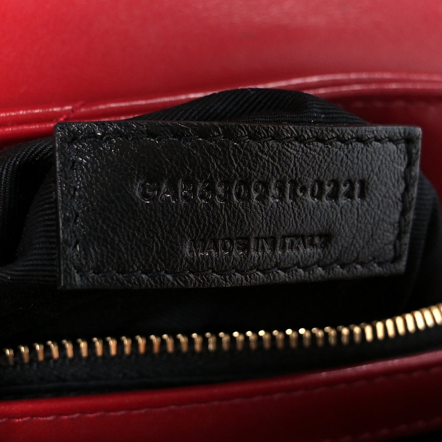 Calfskin Y Quilted Monogram Toy Loulou Crossbody Bag Rouge