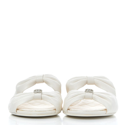 Chanel Lambskin Pearl Bow CC Flat Sandals 39.5 White 2 of 15