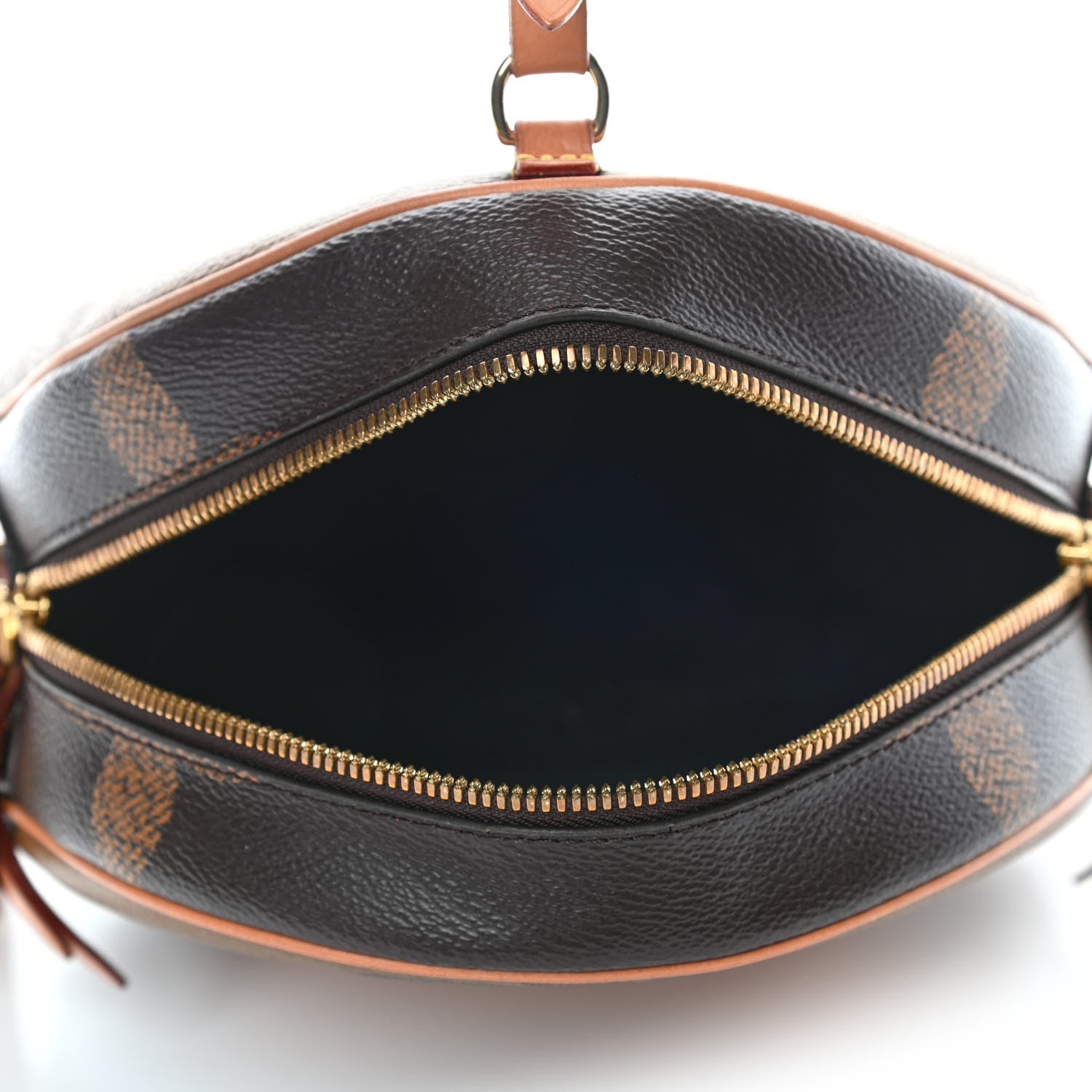 Louis Vuitton Reverse Monogram Giant Boite Chapeau Souple 4 of 4