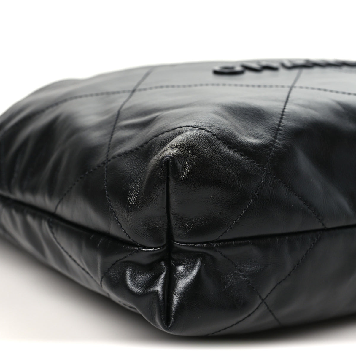 Shiny Calfskin Quilted Small Chanel 22 So Black