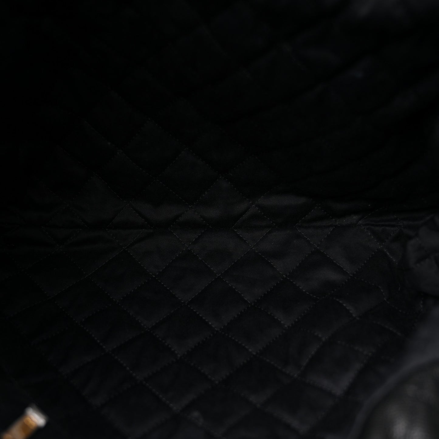 Shiny Caviar Quilted Monochrome Small Chanel 22 Black