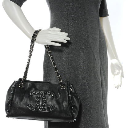 Chanel Lambskin Pearl Obsession Tote Black 2 of 7