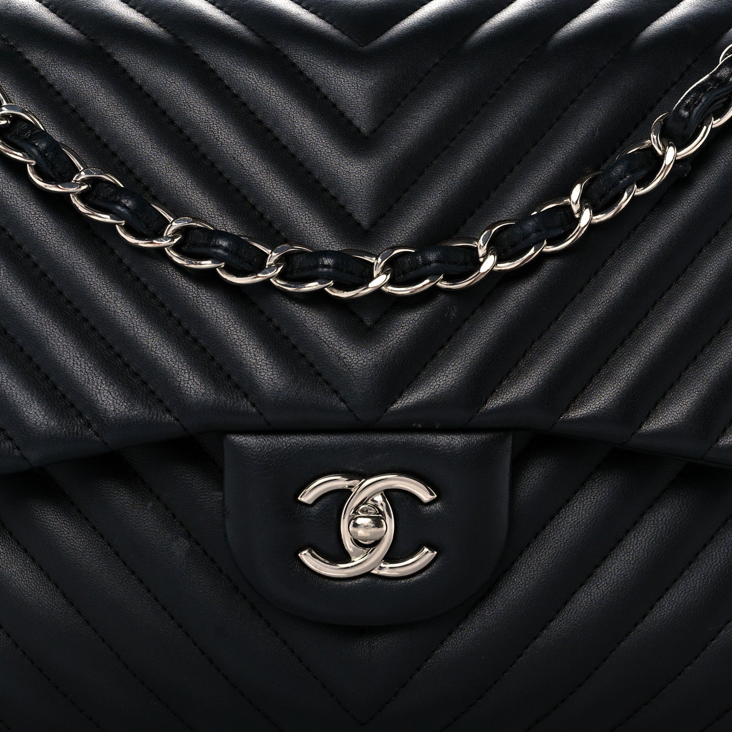 Lambskin Chevron Quilted Jumbo Double Flap Black