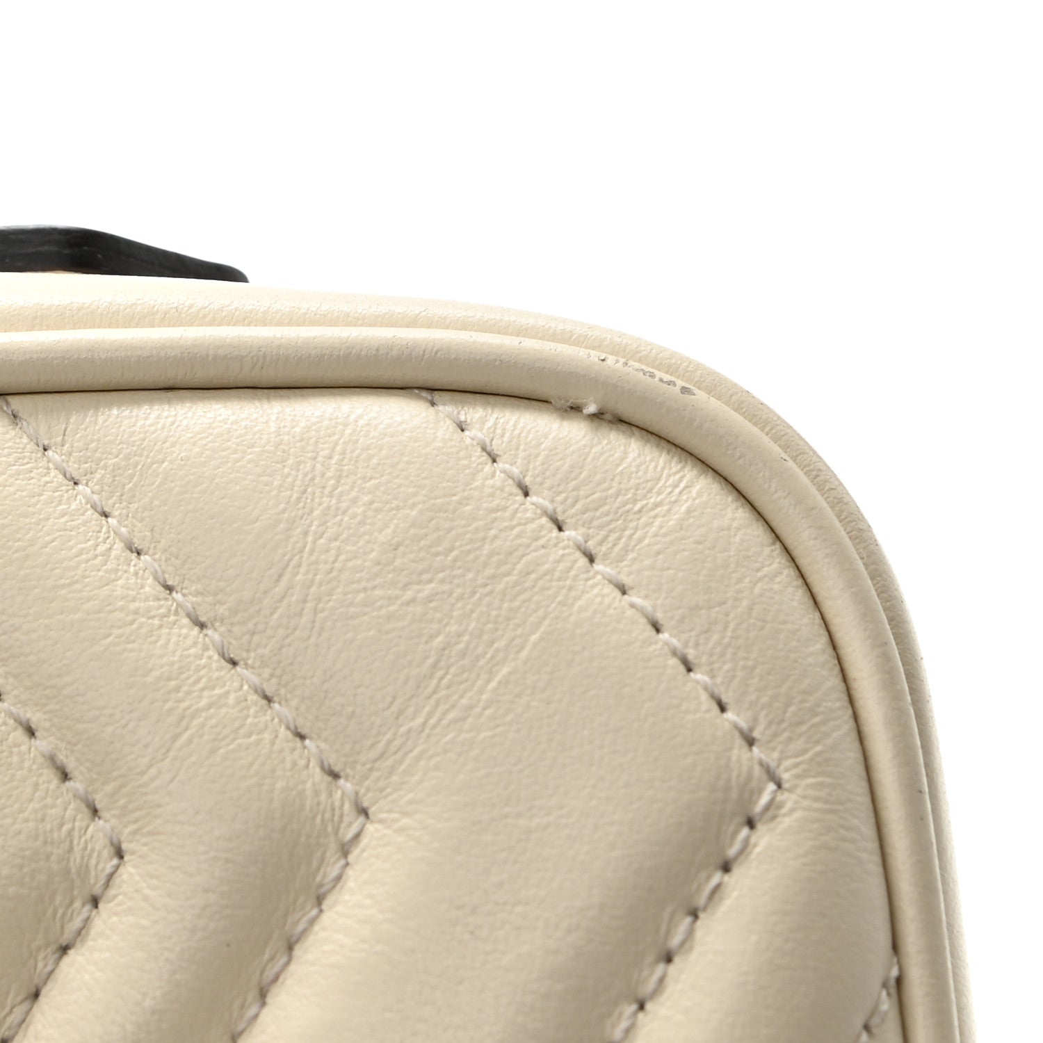 Gucci Calfskin Matelasse Mini GG Marmont Chain Shoulder Bag White 17 of 19