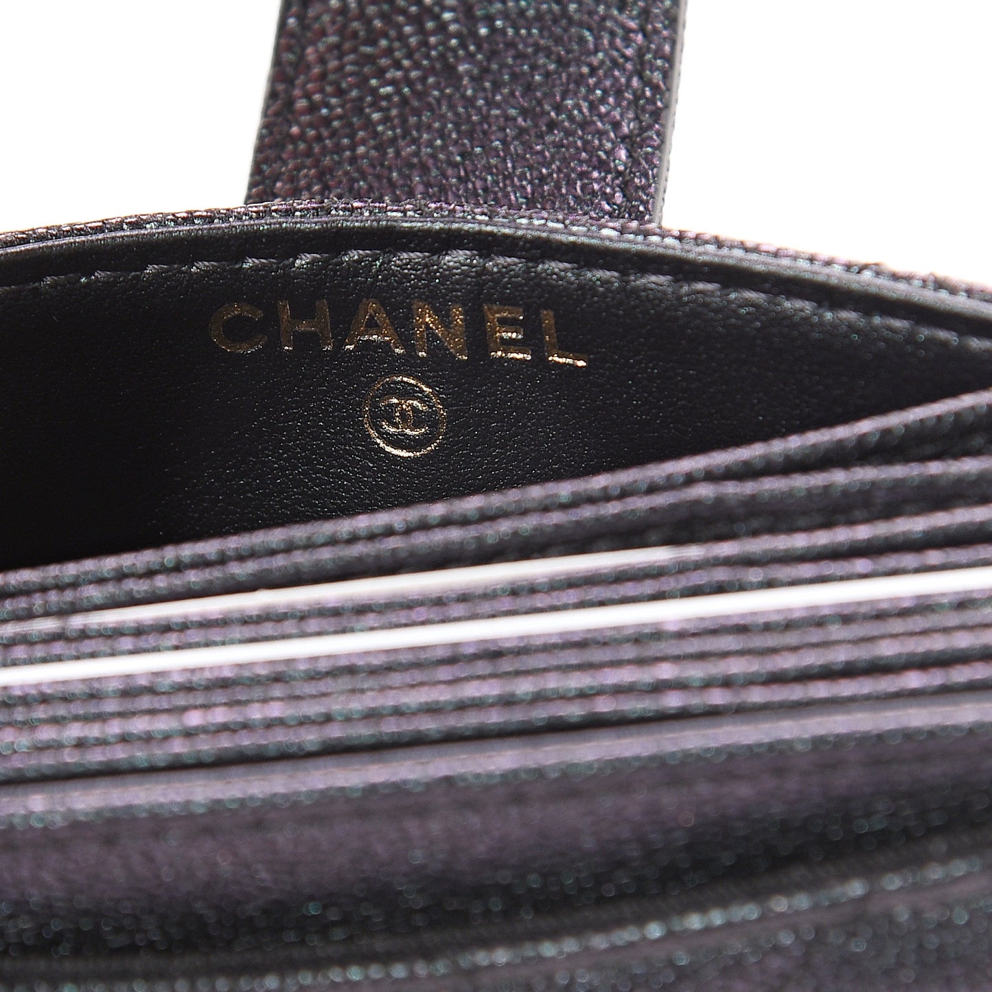 Iridescent Caviar Quilted Gusseted Card Holder Black