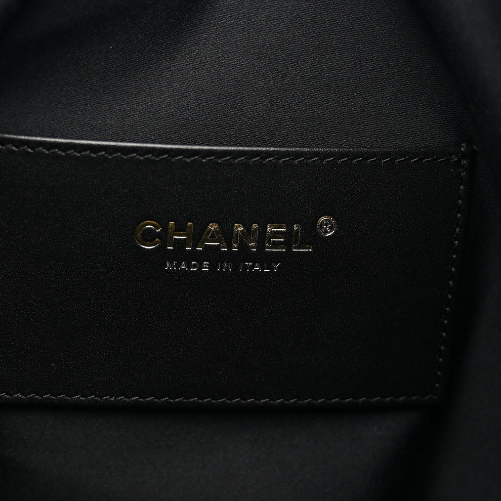 Chanel Caviar Quilted Medium Chanel 25 Handbag Black 2000586 – FASHIONPHILE
