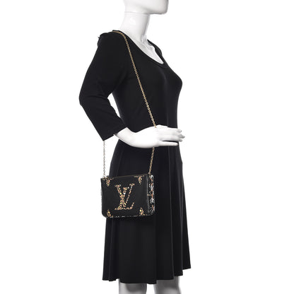 Louis Vuitton Monogram Giant Jungle Pochette Double Zip Black 2 of 9