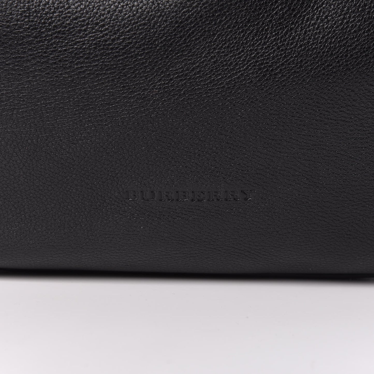 Grainy Calfskin House Check Medium Maidstone Black
