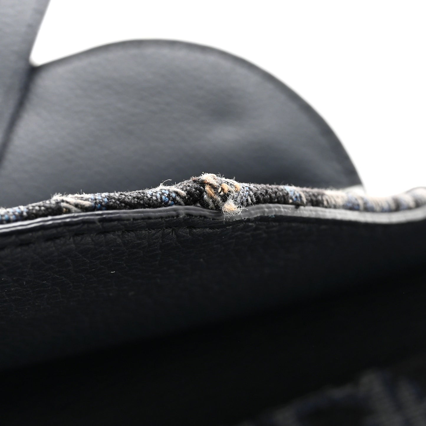 Oblique Saddle Messenger Pouch Blue Black