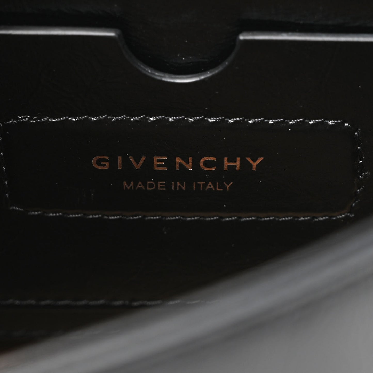 Creased Patent Calfskin Small ID Flap Black