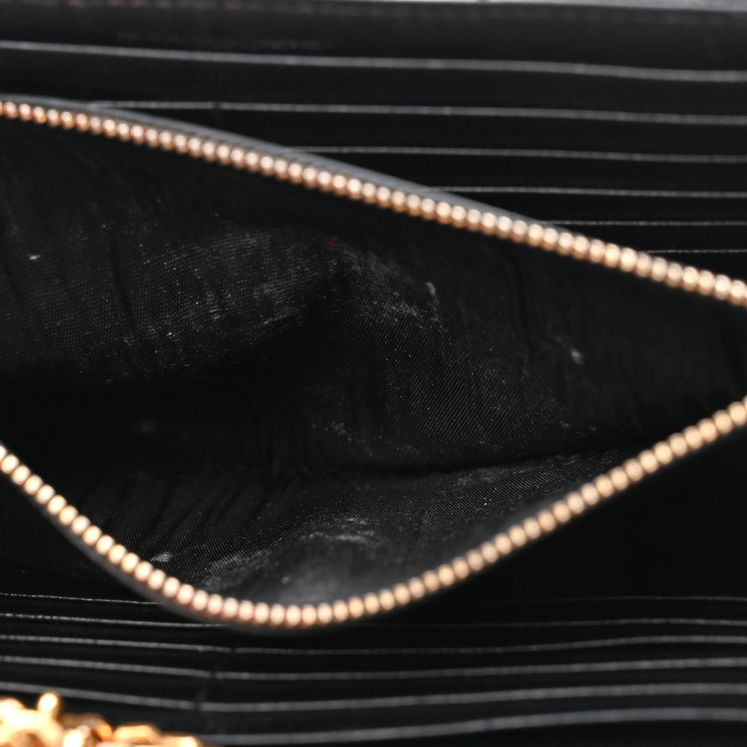 Saint Laurent Grain De Poudre Matelasse Chevron Monogram Chain Wallet Black 12 of 12