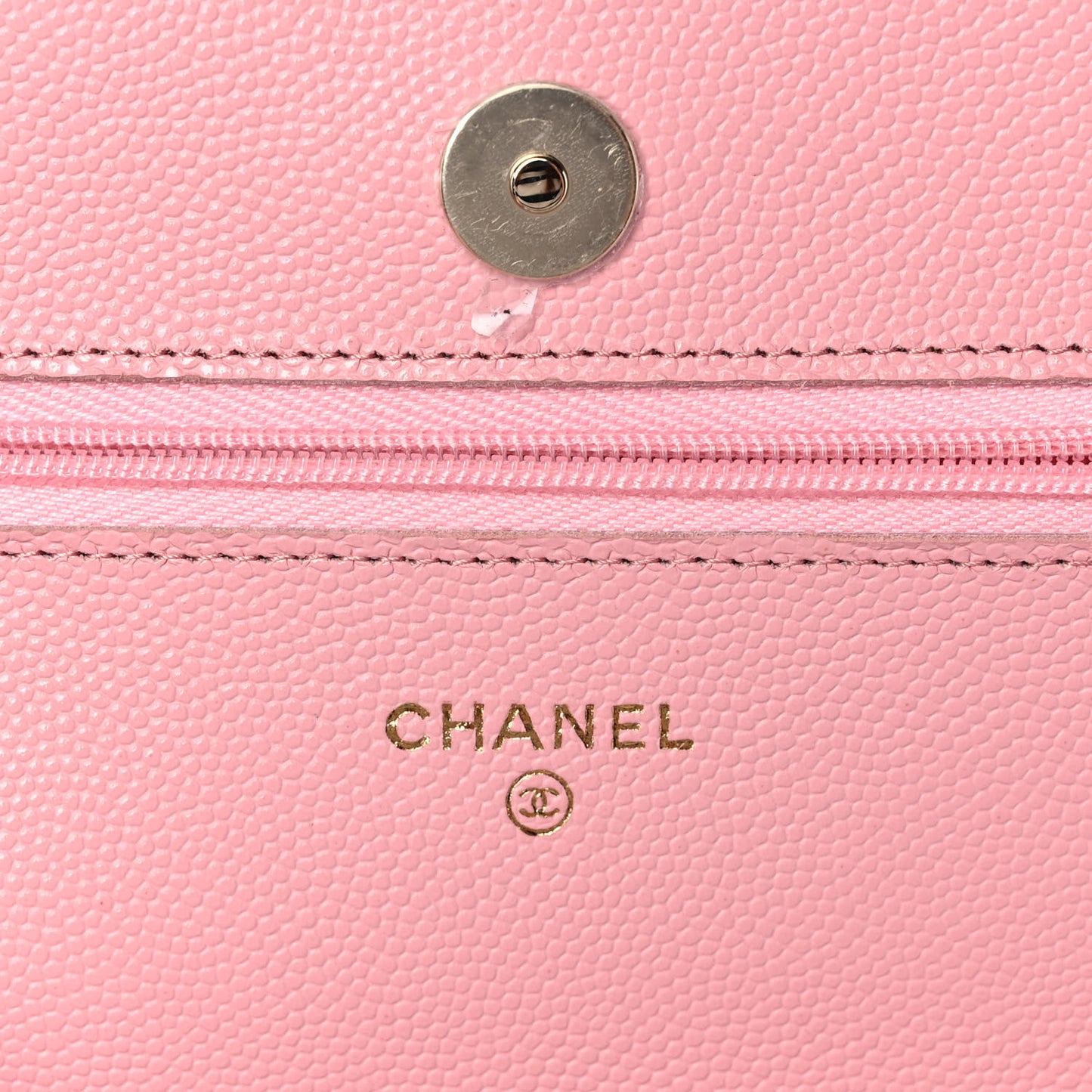 Caviar Quilted Wallet on Chain WOC Light Pink
