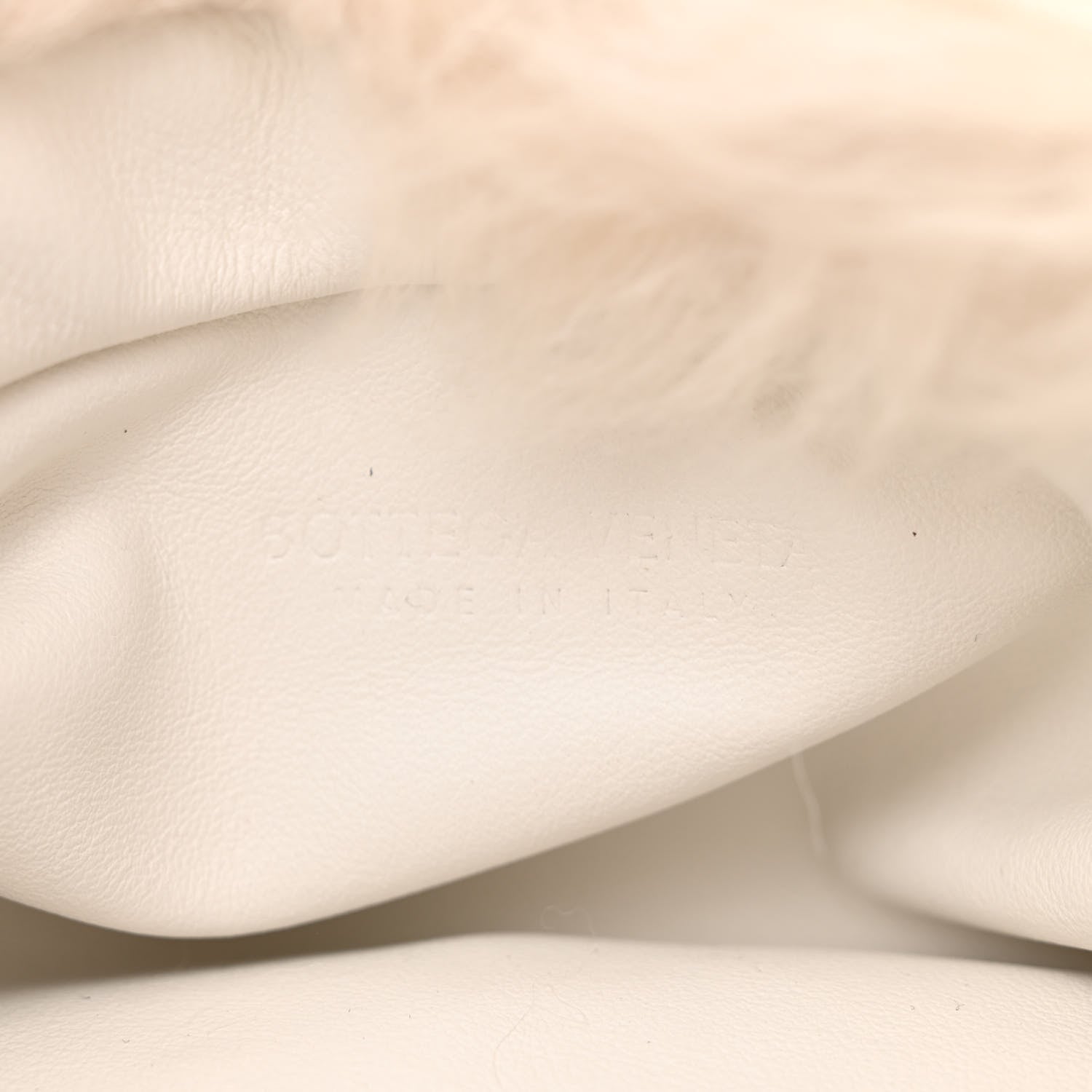 Bottega Veneta Shearling Lambskin The Pouch Chain White 6 of 11