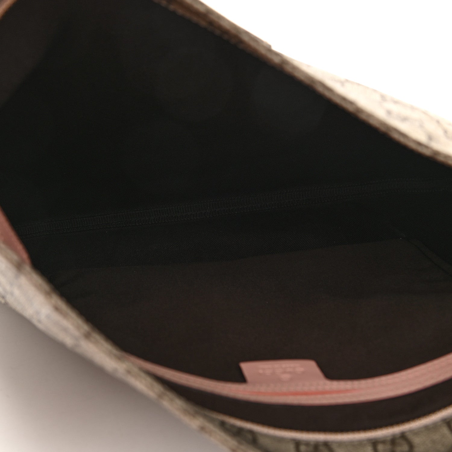 Gucci GG Supreme Monogram Medium Flat Messenger Bag Light Pink 5 of 9