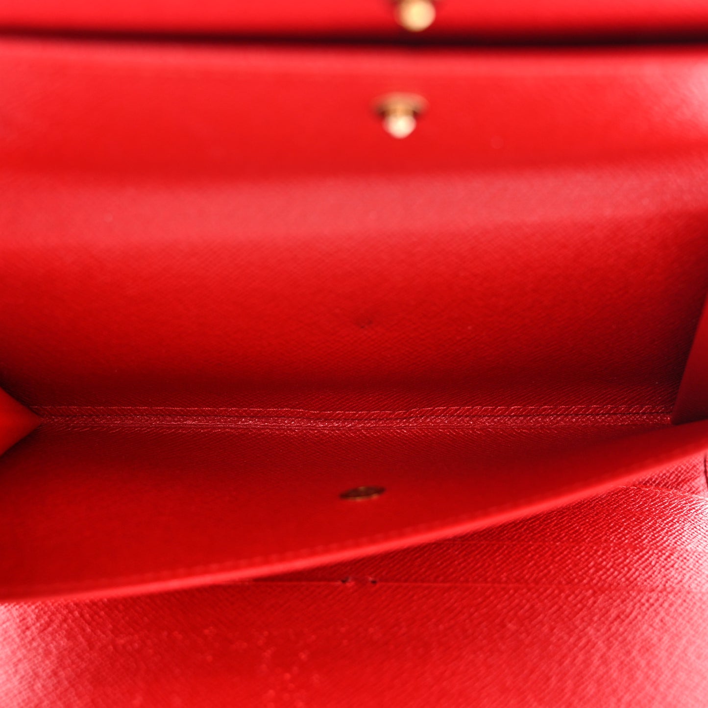 Epi Porte Tresor International Wallet Castillan Red