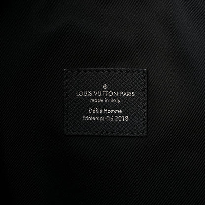 Louis Vuitton Taiga Outdoor Cabas Light Black 8 of 11