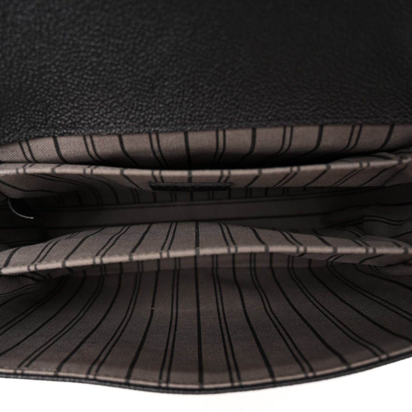 LOUIS VUITTON Empreinte Pochette Metis Black