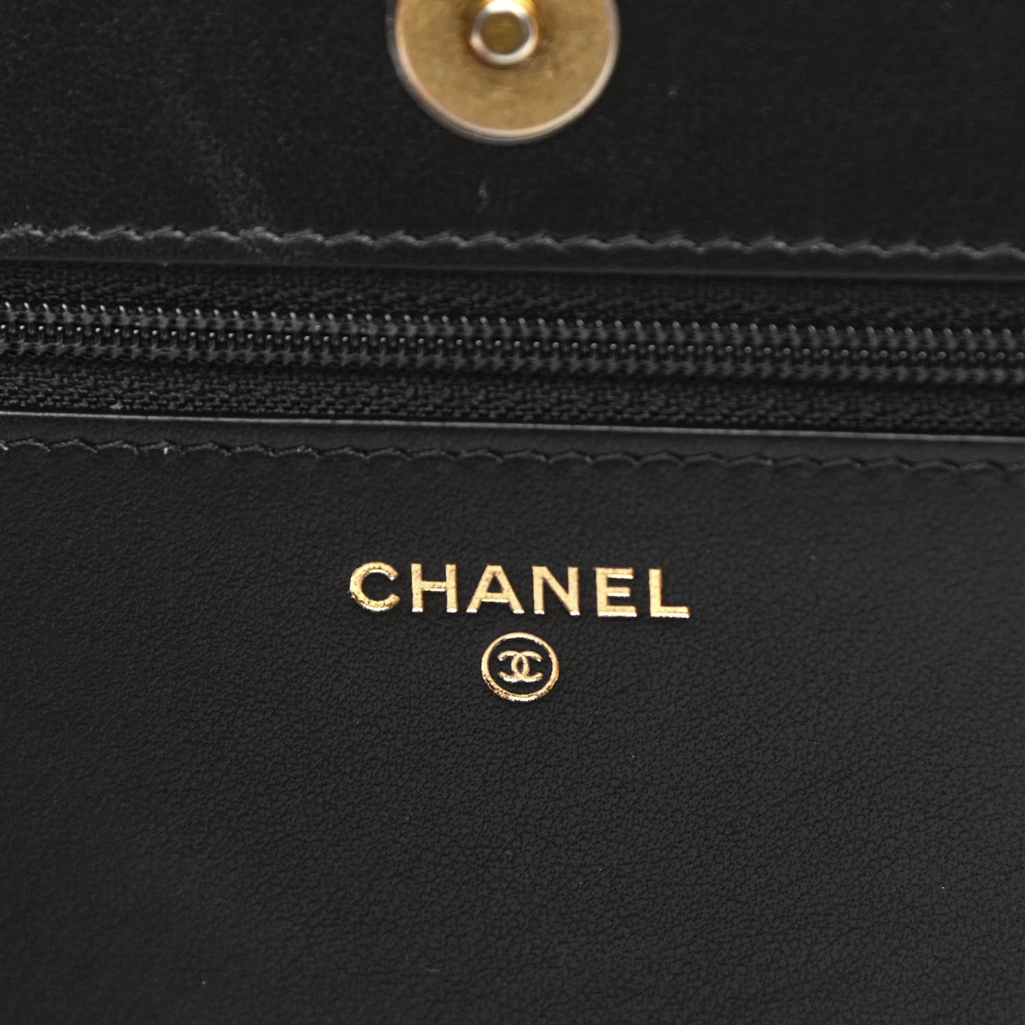 Caviar Quilted Boy Wallet On Chain WOC Black